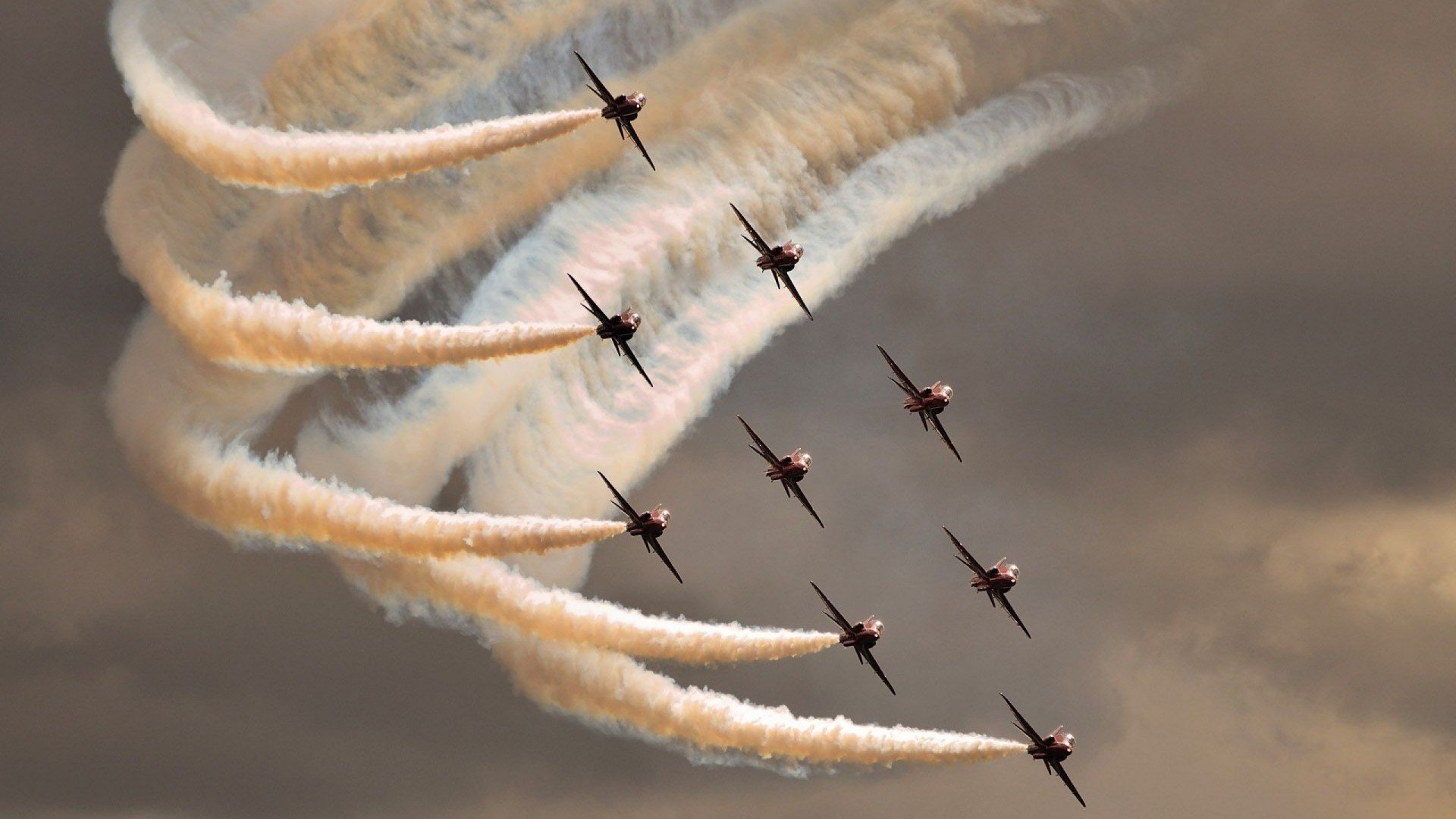 波兰主教练因受贿被开除,世界杯遇波折,波兰 主教练