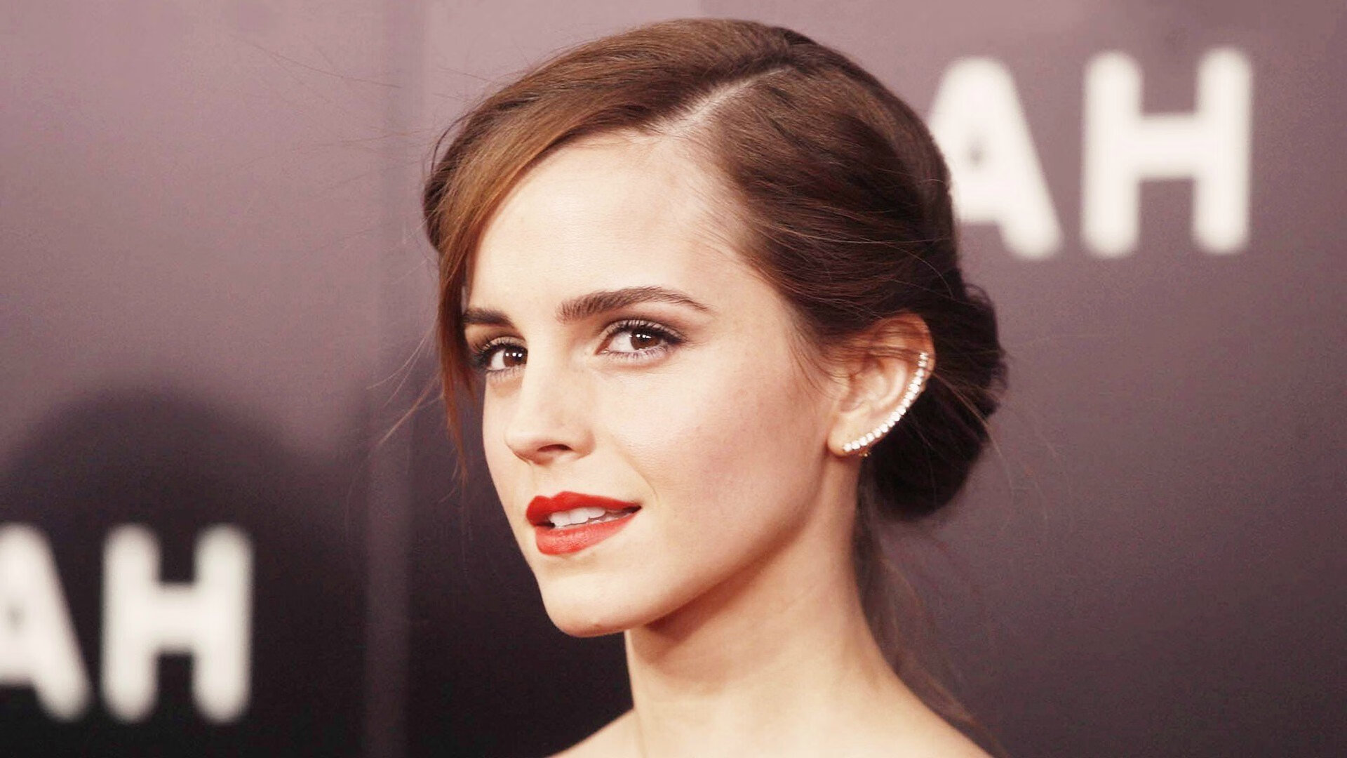 中超联赛国足惨败 球迷要求加强防线，中超联赛国足惨败 球迷要求加强防线防守